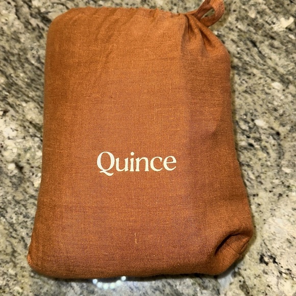 NWOT QUINCE Belgian European Linen Quilted Euro Sham Terracotta OEKO-TEX (Q6/Q7) - Picture 7 of 7